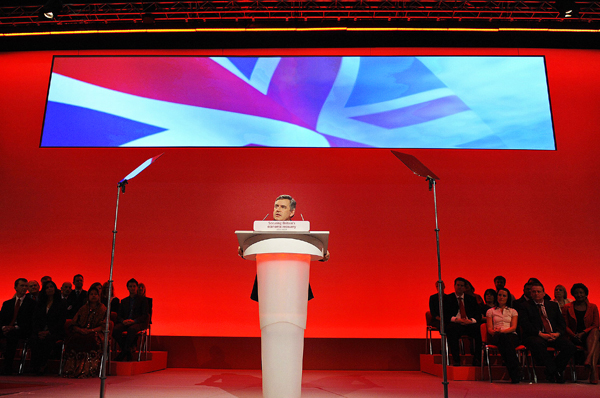 Gordon Brown brit miniszterelnök beszédet mond a Munkáspárt Brightonban, 2009. szeptember 29-én
