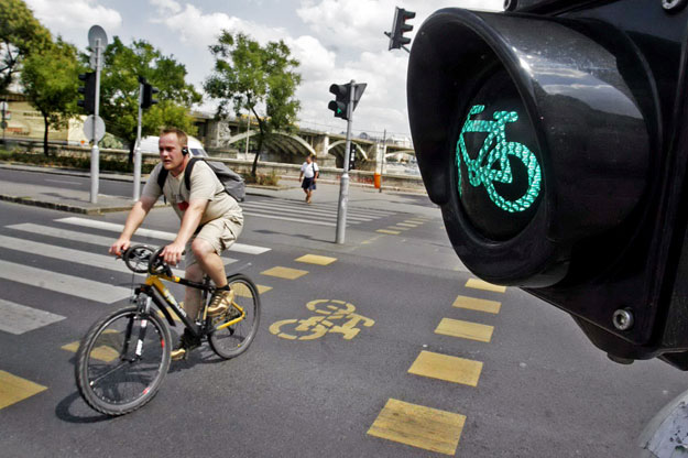 Zöld utat kapnak a kerékpárosok