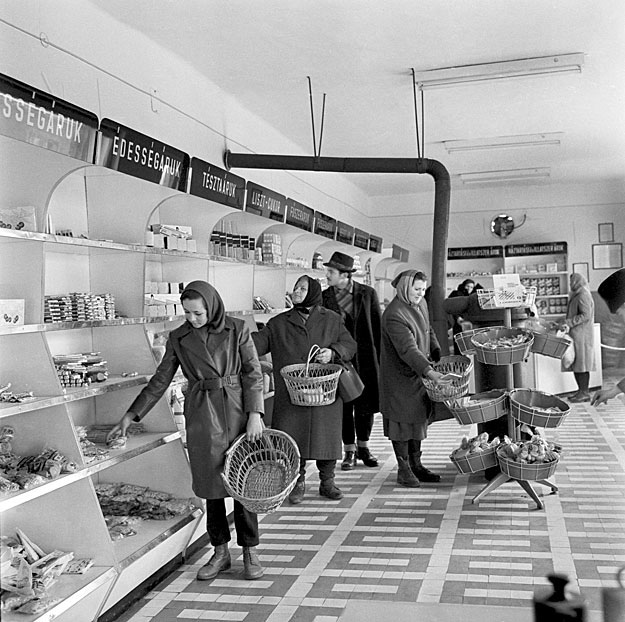 Vidéki szövetkezeti bolt 1967-ből