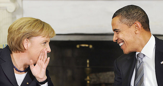 Angela Merkel jó hangulatban Barack Obamával