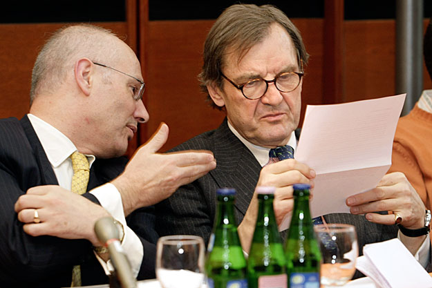 Greg Dorey, Nagy Britannia és Roland Alexander Mollinger, Hollandia budapesti nagykövete