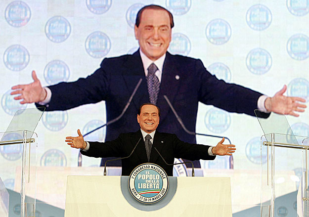 Silvio Berlusconi olasz miniszterelnök az új jobbközép párt, a Szabadság Népe (Popolo della Liberta) alakuló kongresszusán beszél Rómában 2009. március 27-én. Az új szervezet egyesíti a Berlusconi vezette Forza Italiát és a Nemzeti Szövetség pártot. 