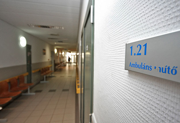 A Pécsi Tudományegyetem traumatológiai központja, ahol a Pécsi Tudományegyetemen 2009. november 26-án történt lövöldözés sérültjeit ápolják