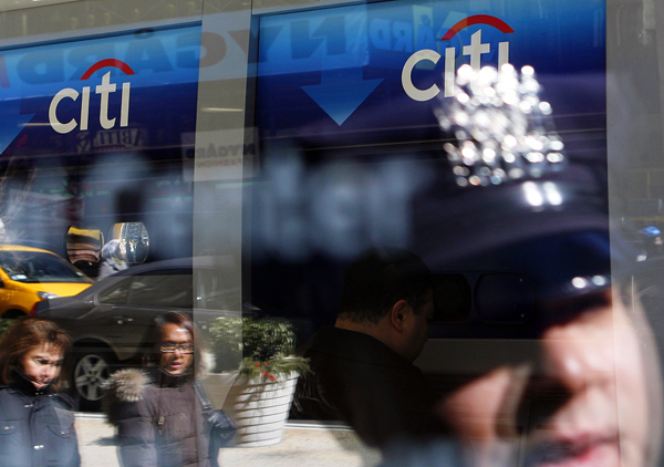 A Citibank branch is seen in New York February 23, 2009. U.S. regulators promised on Monday to prop up struggling banks if needed and said lenders should remain in private hands, even as a source said Citigroup was in talks to give the government a g