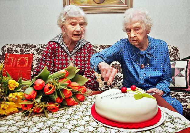 Születésnapos svéd nyugdíjasok