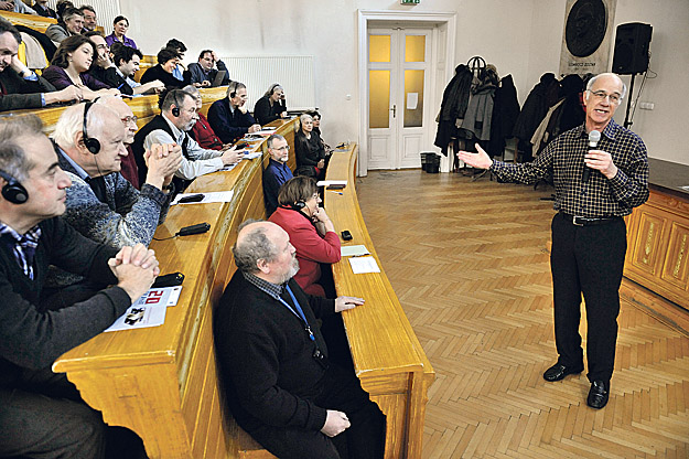 Michael Burawoy előadásában globális szocializmust vizionált