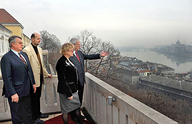 Fodor István, Eva Joly, Sólyom László és Csermely Péter – gondolataikat bárki szabadon felhasználhatja