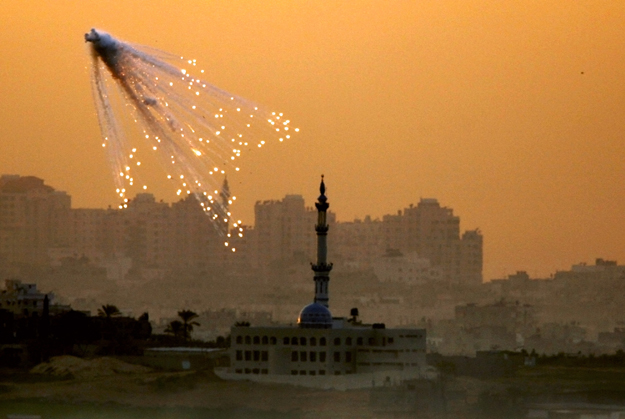 Izraeli fegyver Gáza felett