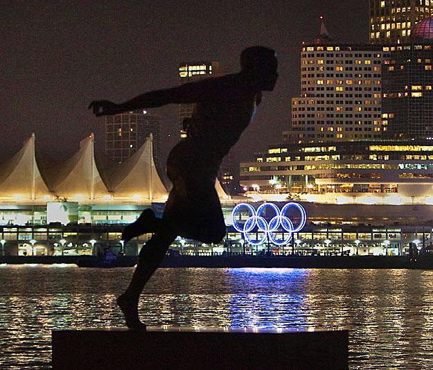 Harry Jerome sprinter szobra az olimpiára készülődő Vancouver belvárosában. Őt talán még a magyarok is lehagyják