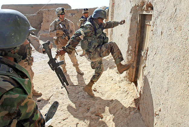 Tálibellenes afgán–NATO akció Helmand tartományban