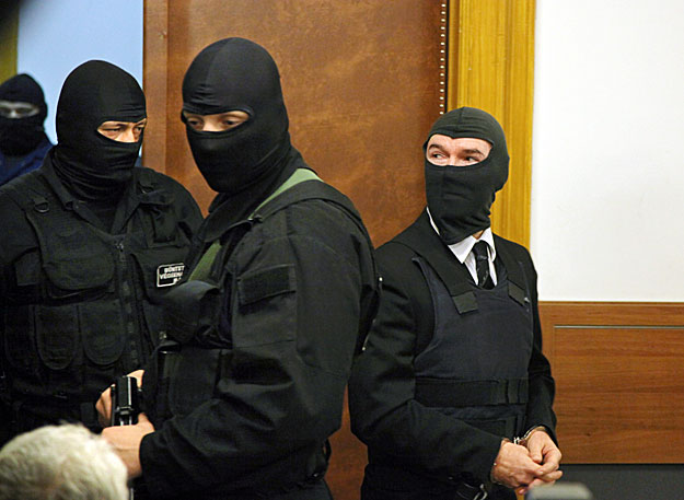Jozef Rohác (jobbra) a bíróságon