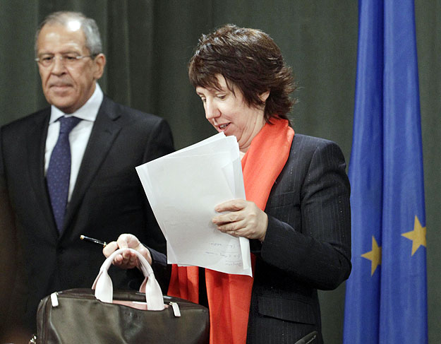 Catherine Ashton és Szergej Lavrov orosz külügyminiszter Moszkvában