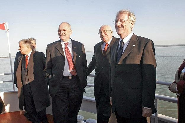 Kaczynski lengyel, Gasparovic szlovák, Klaus cseh és Sólyom magyar államfő 2007-ben a Balatonon