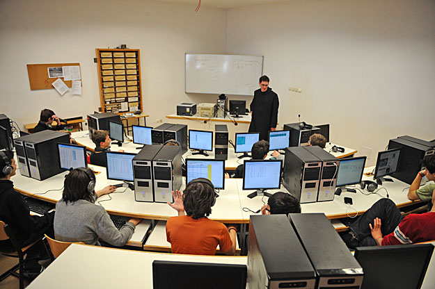 Számítógépes oktatás Pannonhalmán