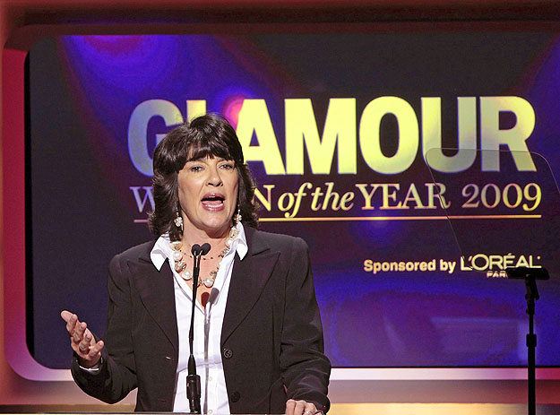 A Glamour magazin díját adja át Amanpour egy tavalyi ünnepségen