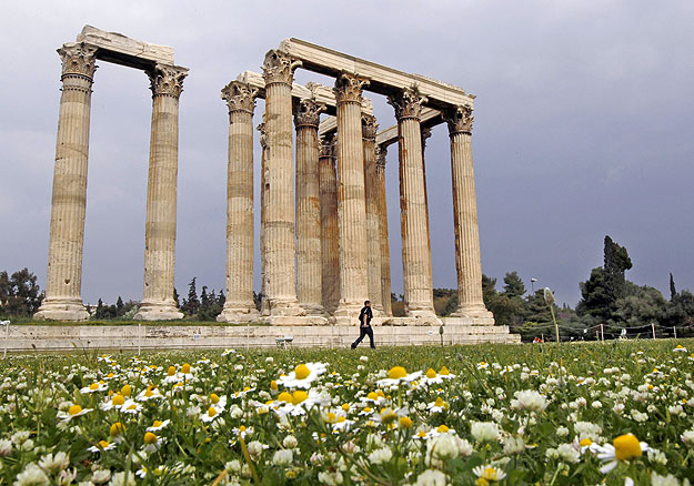 Zeusz athéni temploma – a görög gazdaság sincs sokkal jobb állapotban