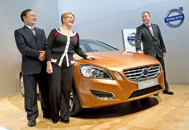 Li Shufu Geely-elnök, Maud Oloffson svéd miniszter és Stephen Odell Volvo-elnök