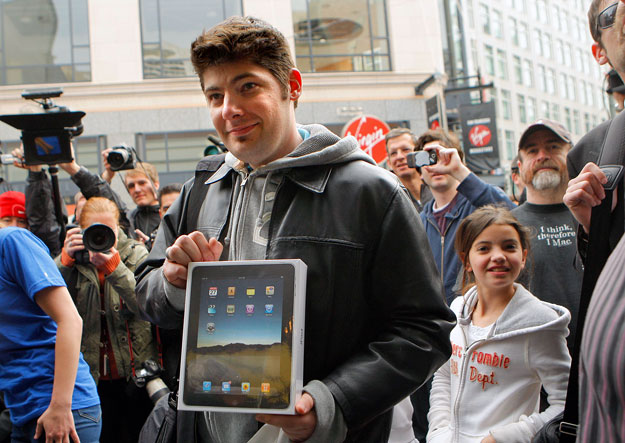 Az Apple nettáblájáért több száz ember állt sorba San Franciscóban