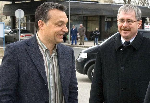 Orbán Viktor és Fazekas Sándor 2008. február 18-án, Tatabányán