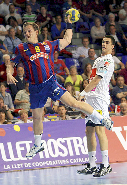 Victor Tomas és a Barcelona kezében a labda