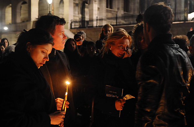 Batiz András és Liptai Claudia - legjobb barát és a barátnő a megemlékezésen