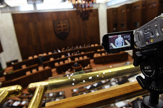 Robert Fico szerdán a szlovák parlamentben