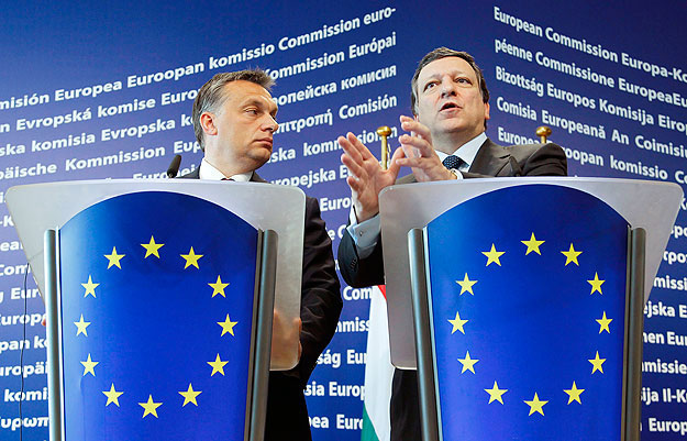 Orbán és Barroso. Kölcsönös udvariaskodás helyett