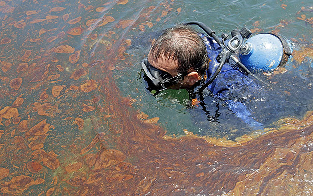 Az AP fotóriportere a víz alá száll