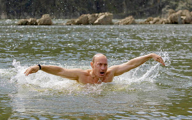 Putyin tempóban. Bírálói szerint csak a magas olajár tartja az orosz gazdaságot a „víz felett”