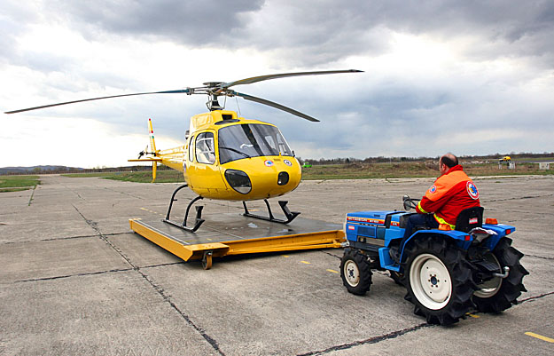 A vita ellenére egyelőre készenlétben áll a mentőhelikopter Sármelléken