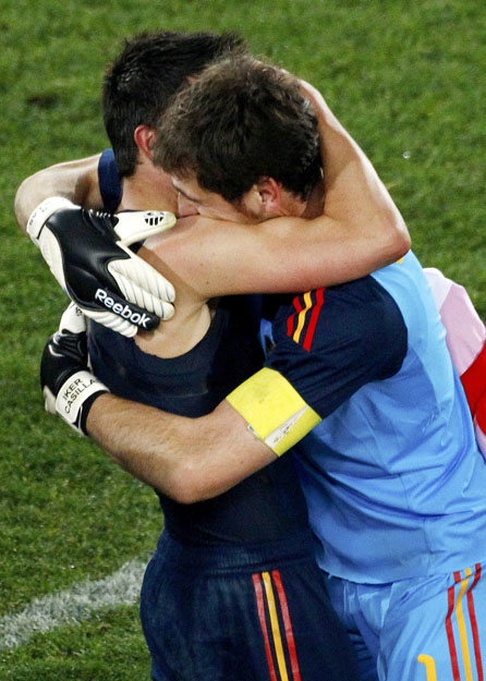 Igen,megcsináltuk! David Villa és Casillas