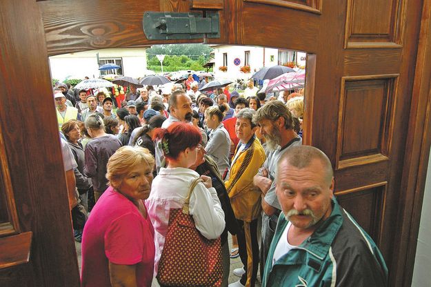 Hiába keresték a polgármestert – az újjáépítésről tárgyalt Miskolcon