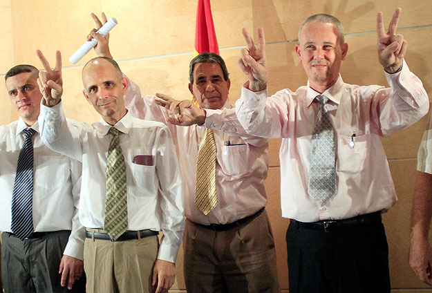 Pablo Pacheco, Jose Luis Garcia Paneque, Julio Cesar Galvez és Omar Ruiz kubai politikai foglyok megérkeztek Madridba.