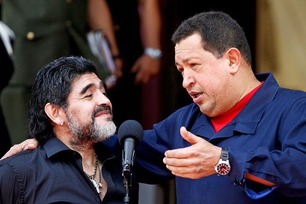 Régi harcostársak: Diego Maradona és Hugo Chávez