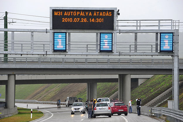 A díjmentes új szakasz Gödöllőnél éri el az M3-ast