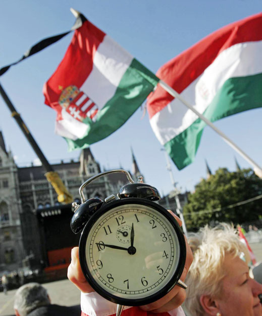 Vekkeres tüntetés 2006-ban a Parlamentnél. Ekkor járt le az a 72 órás ultimátum, amit Orbán Viktor szabott a kormánynak Gyurcsány Ferenc elmozdítására
