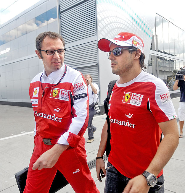 Szent a béke: Domenicali csapatfőnök és Felipe Massa