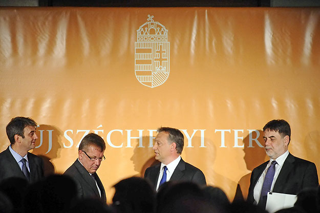 Orbán Viktor miniszterelnök a régi romjaiból szárba szökkenő új pályázati rendszerről beszélt a vitairat múlt heti bemutatóján