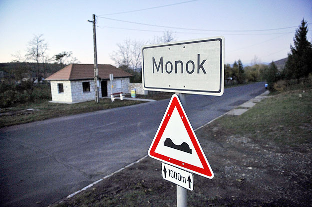 Monok