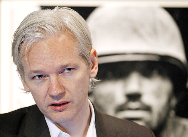 Assange, az Afganisztán-iratok közlője