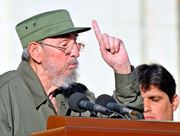 Fidel Castro 2006 júliusa óta nem öltött egyenruhát