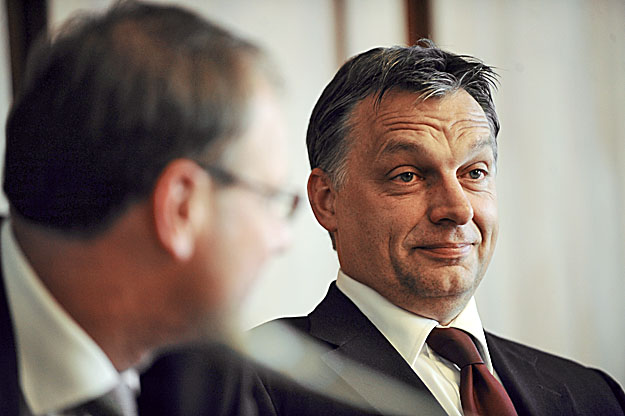 Navracsics Tibor és Orbán Viktor az Országos Érdekegyeztető Tanács e heti ülésén