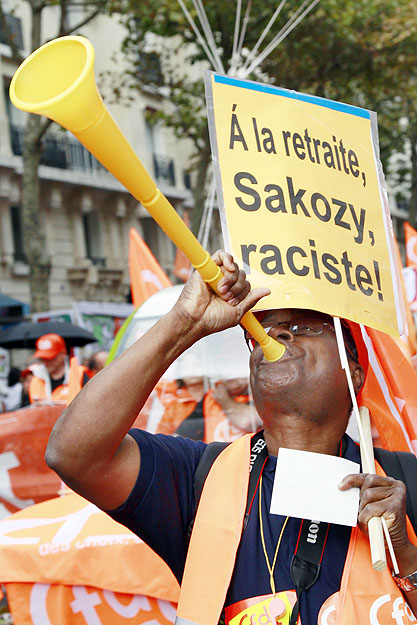 Sarkozyt is nyugdíjba küldené az egyik tüntető