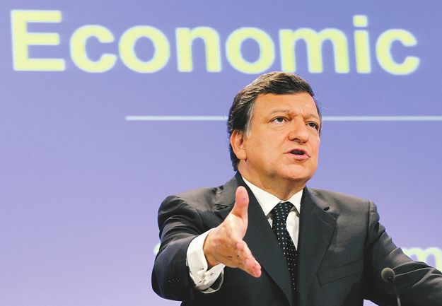 José Manuel Barroso, az Európai Bizottság elnöke. Nem csak irányt mutatnak, terelnek is