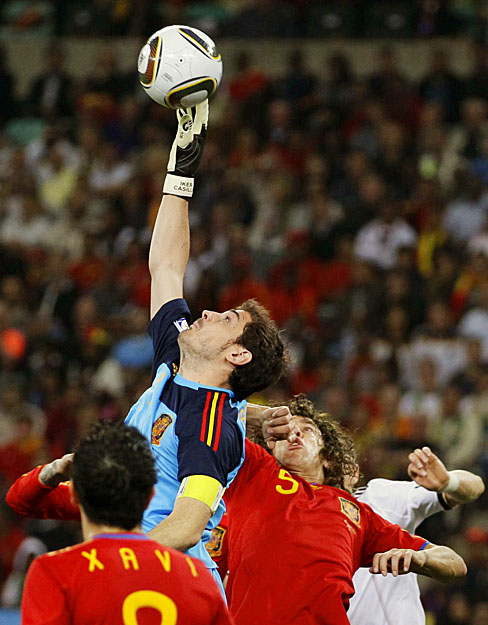 Xavi, Casillas, Puyol: világbajnokok előnyben