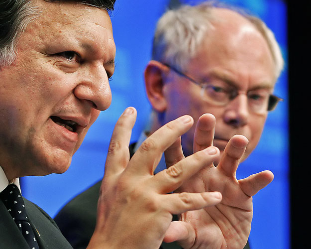 Jose Manuel Barroso, a Bizottság, és Herman Van Rompuy, a Tanács elnöke 
