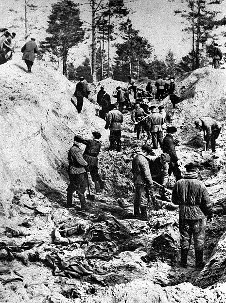 A katyni tömegsír exhumálása 1943-ban