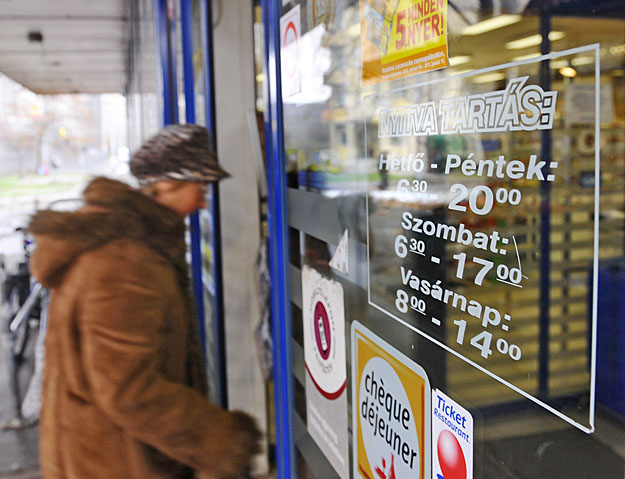 A Jobbik javaslata csak a kisboltoknak engedélyezné a nyitást a hét utolsó napján
