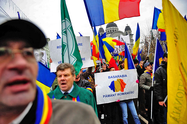 Felvonult az Új Jobboldal 150 híve Marosvásárhelyen  nacionalista jelszavakat skandálva 