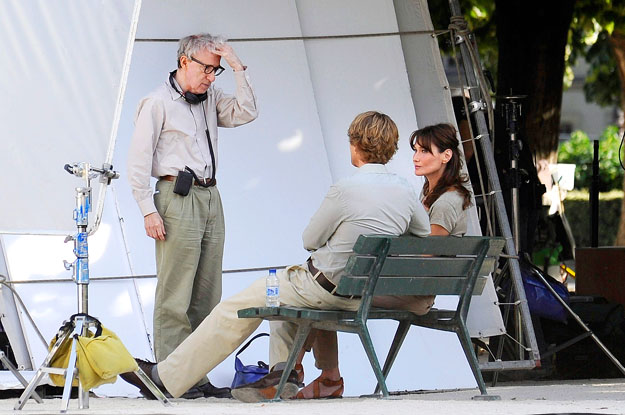 Woody Allen Carla Bruni-Sarkozyt rendezi a Midnight in Paris című filmben